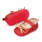 Pantofiori rosii cu sclipici si fundita aurie 3-6 luni marimea 18