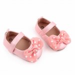 Pantofiori roz sidefat cu fundita 9-12 luni marimea 20