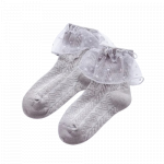 Sosete gri cu model din tesatura si volanas din tulle marime 21